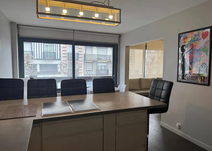 Appartement Place Morny, Hyper Centre !
