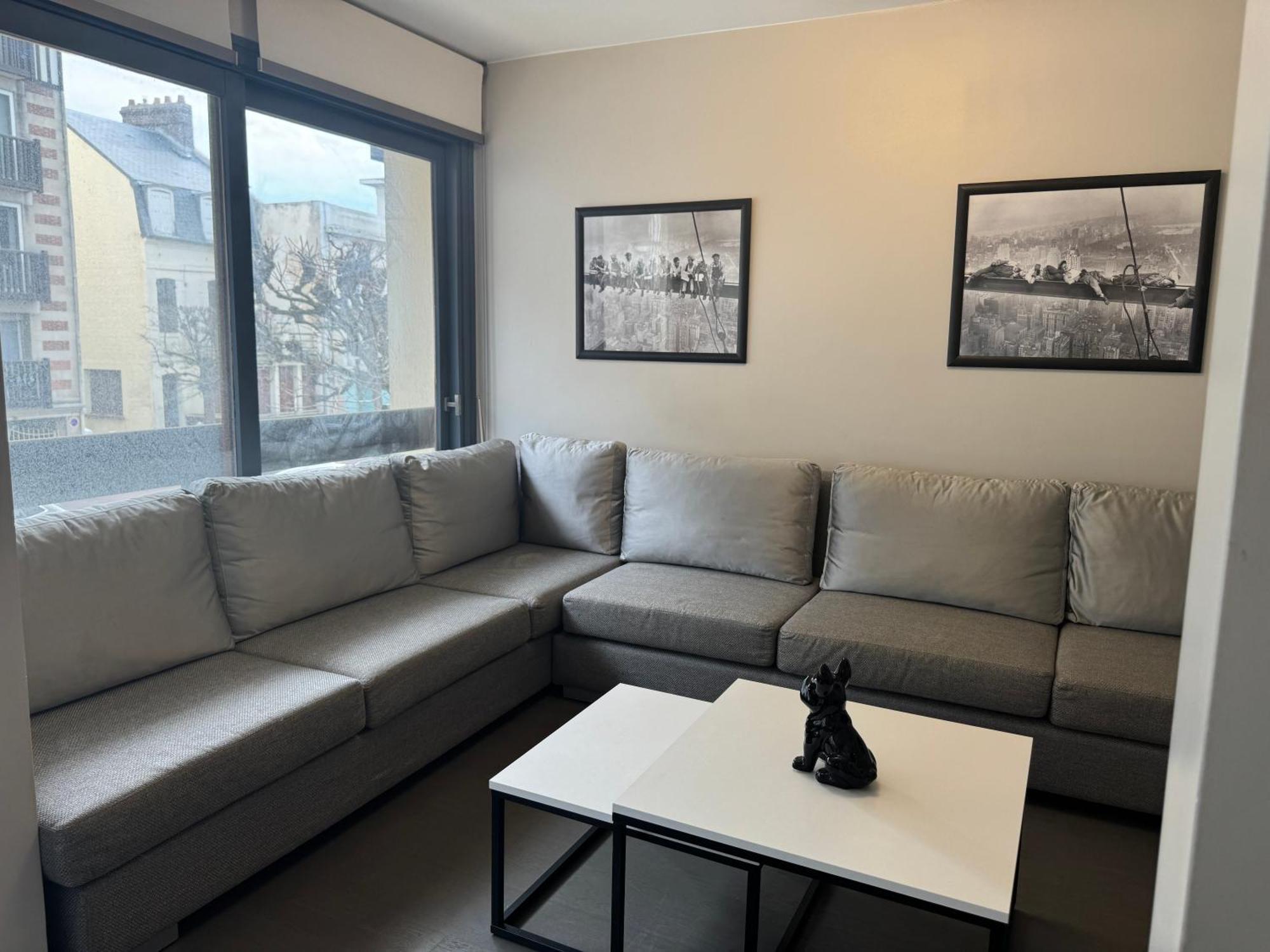 Apartment Place Morny, Hyper Centre ! *